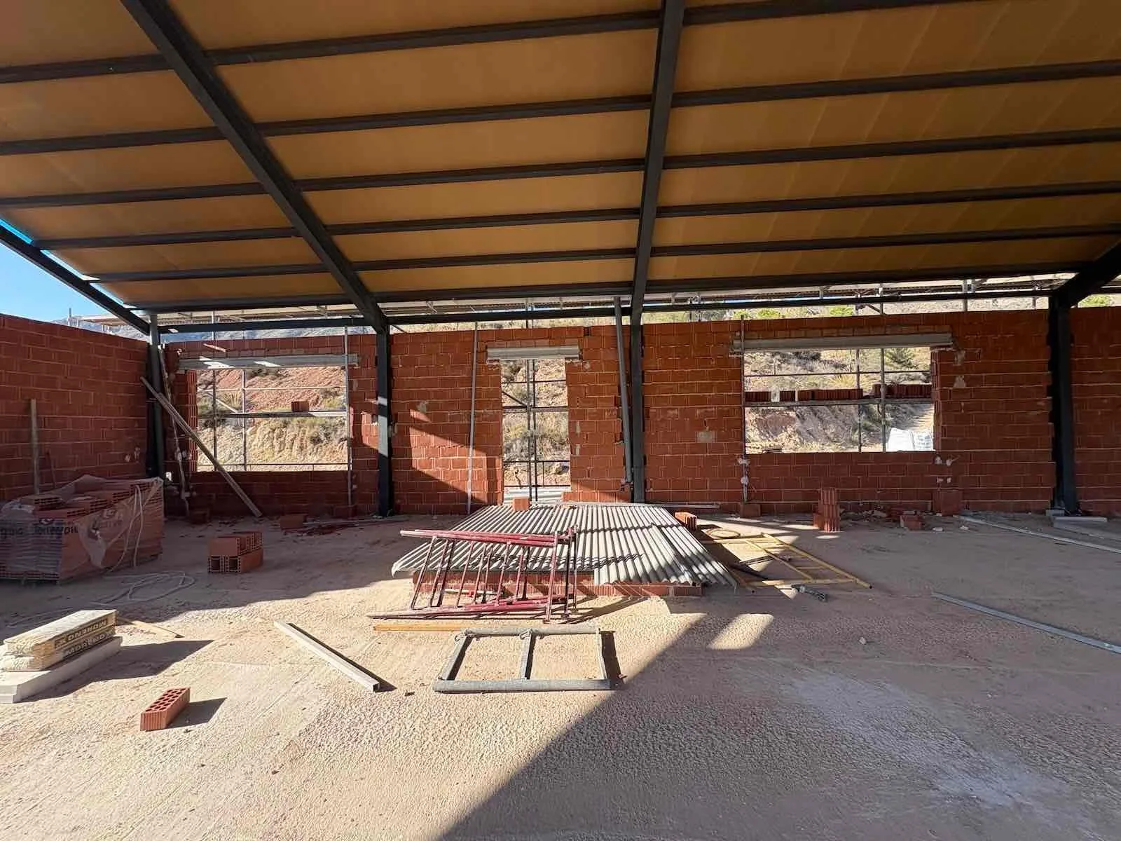 De bouw van de fundering en ruwbouw — werffoto 2