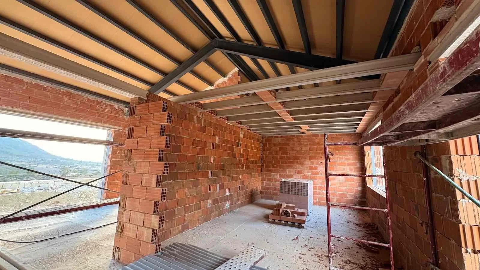 De bouw van de fundering en ruwbouw — werffoto 14